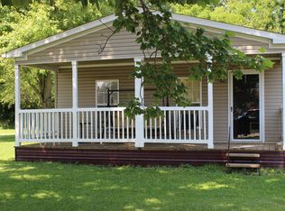 102 N Market St, Carthage, IN 46115