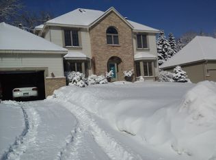 4964 W 93rd St, Bloomington, MN 55437