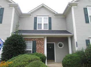 8738 Treyburn Dr, Charlotte, NC 28216