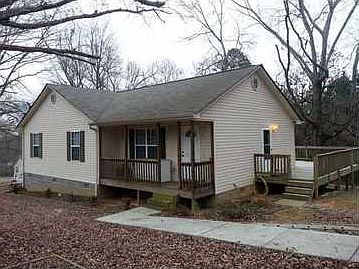 2nd image of 5024 Gillsville Hwy