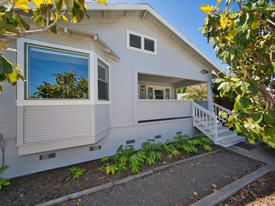 1755 Chanticleer Ave Santa Cruz CA 95062 Zillow