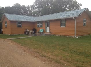 809 Jackson St, Marysville, KS 66508