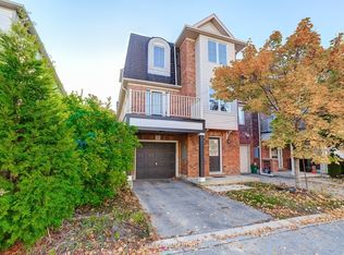 71 Garth Massey Dr #76, Cambridge, ON N1T 2G8