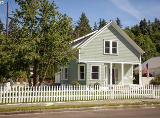 122 Center St, Oregon City, OR 97045