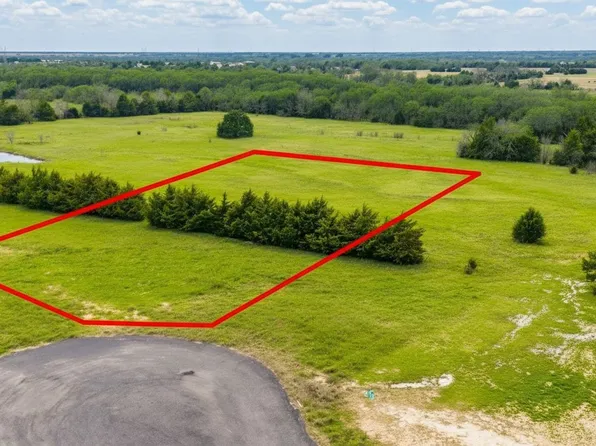 2810 Maple Rd, Celeste, TX 75423