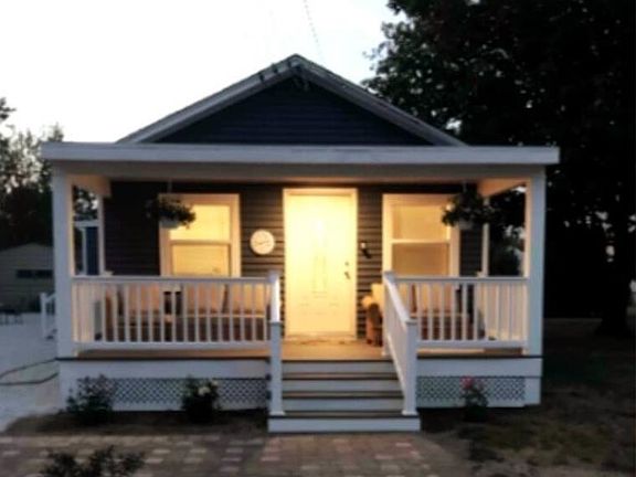 4th image of 237 Maryland Ave