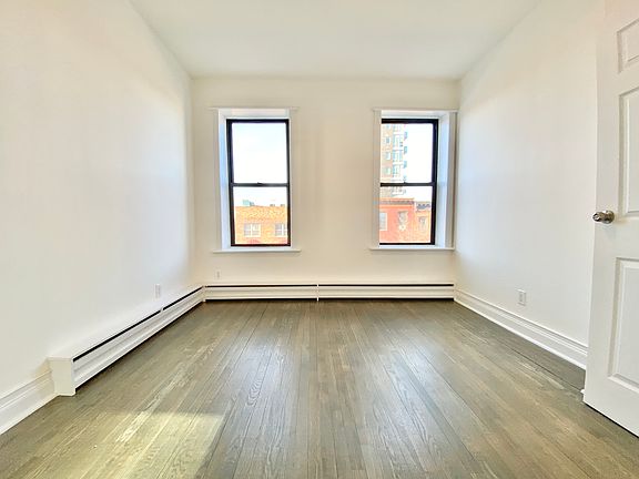 4th image of 466 Myrtle Ave #3