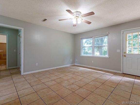 4th image of 304 Washington Ave