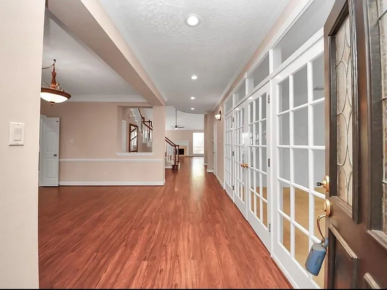 1003 Clarenda Falls Dr — Photo 9