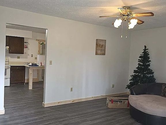 3rd image of 4850 Parchment Valley Rd