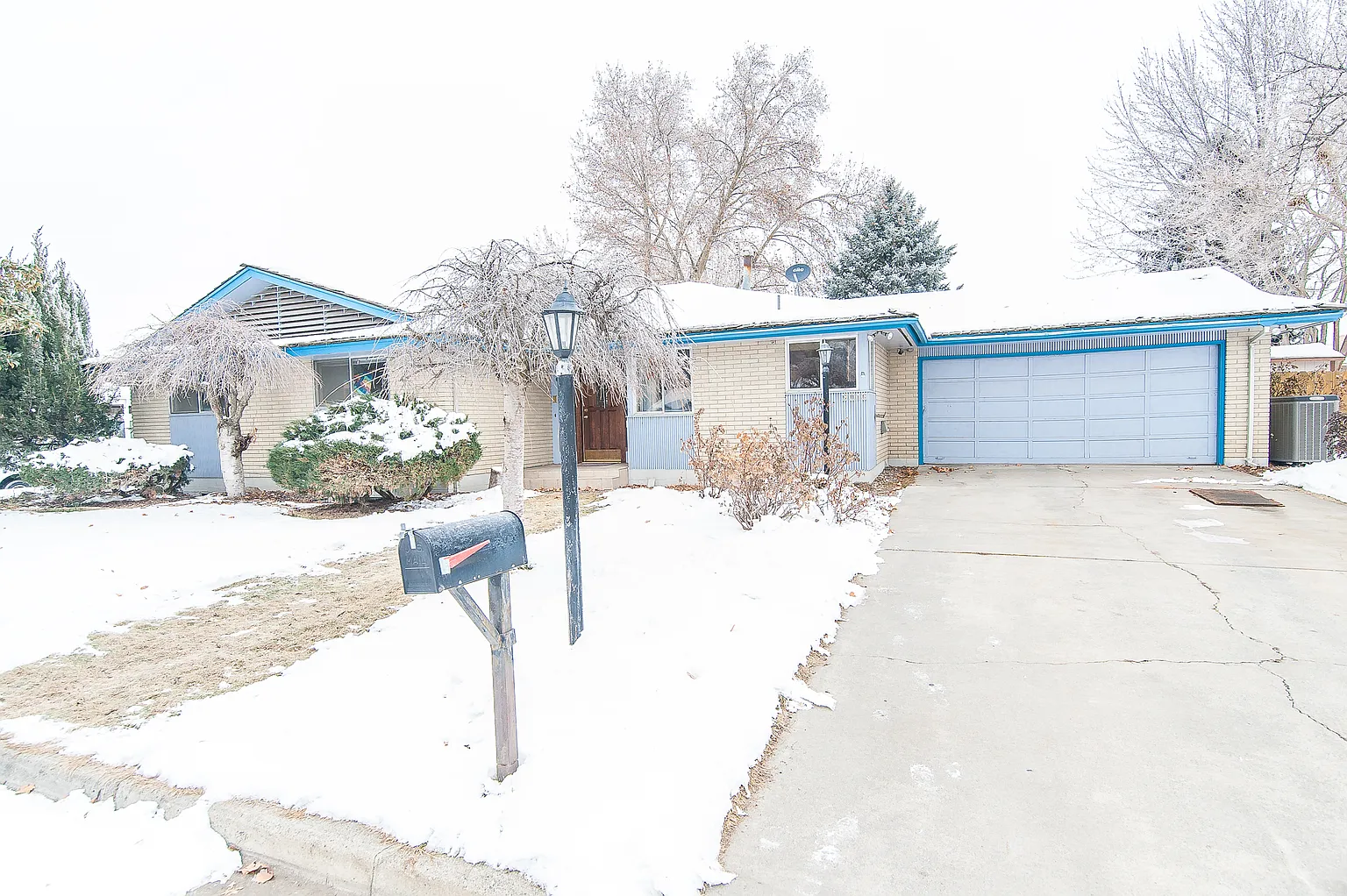 3013 Wilcox Dr photo 1