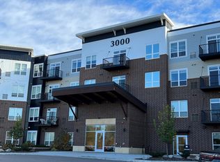 3000 Country View Dr N #317-313-11, Saint Paul, MN 55109