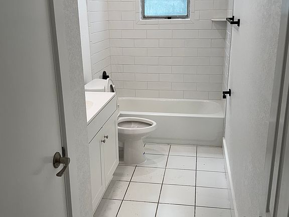 3rd image of 540 Fitzgerald Dr