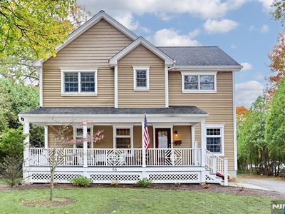 56 E Center St, Midland Park, NJ, 07432