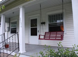 2306 N Travis Ave, Springfield, MO 65803