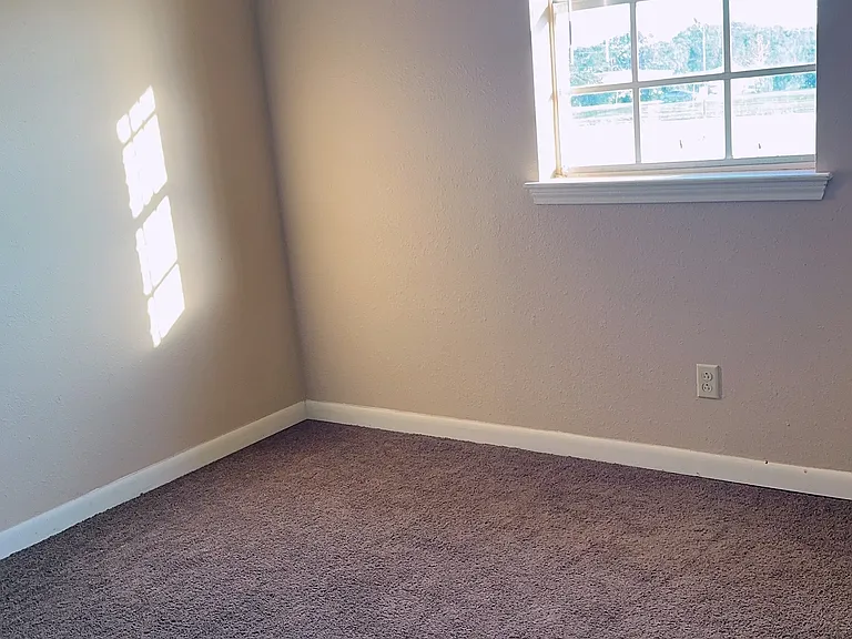 211 Jones St #10 — Photo 8