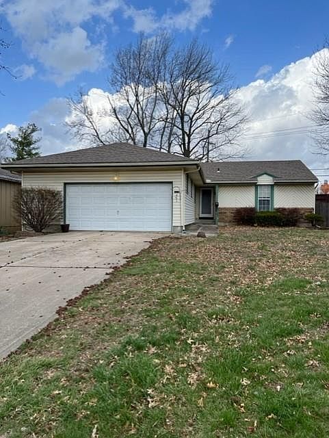 1st image of 431 NW Sherwood Dr
