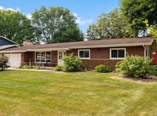 606 Whitehall Dr, Madison, WI 53714