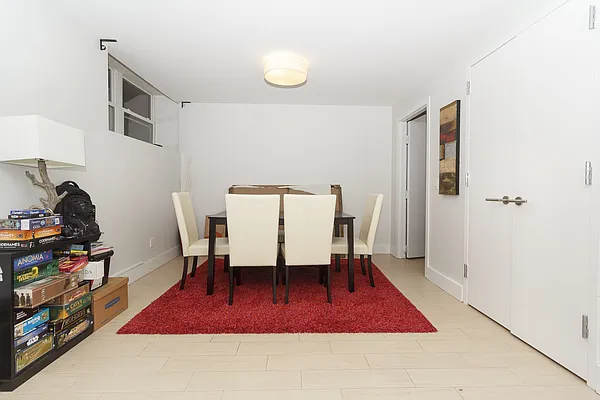 Rented by Flip Technologies Inc | media 37