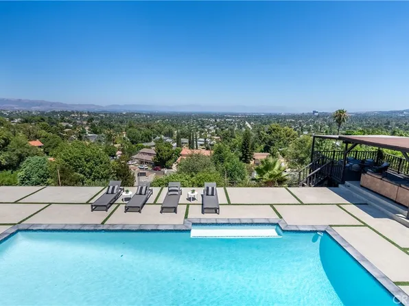 6128 Maury Ave, Woodland Hills, CA 91367