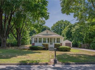 6 Town Woods Rd, Old Lyme, CT 06371