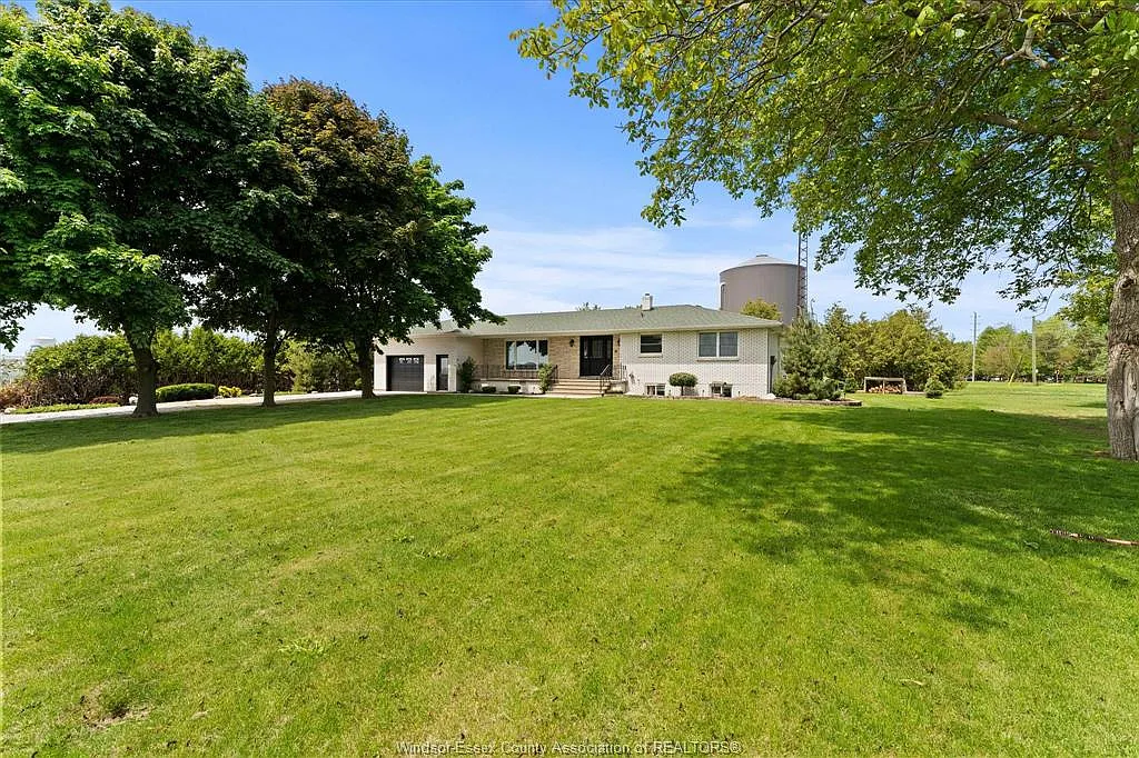 5 bed, 3.5 bath, $3,500 — Photo 2