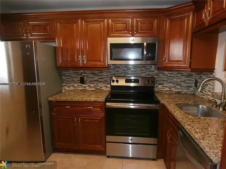 7830 NW 33rd St #206 — Photo 3