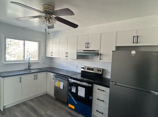 490 Stewart St #3, Peterborough, ON K9H 4B6