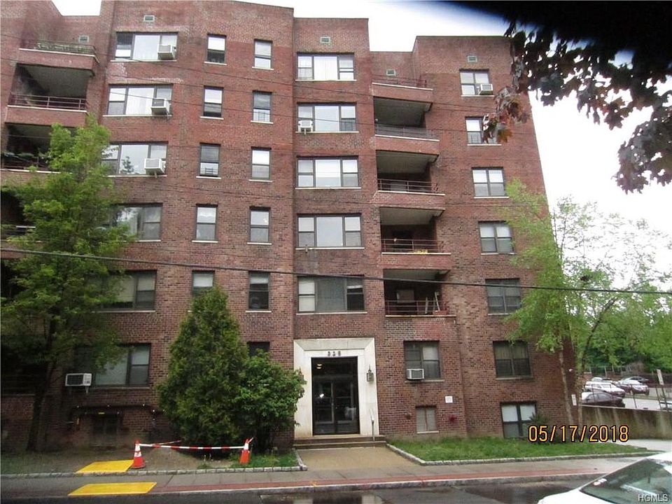 1st image of 325 Main St APT 3F