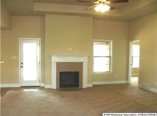 9441 Lorrie Ln, Olive Branch, MS 38654