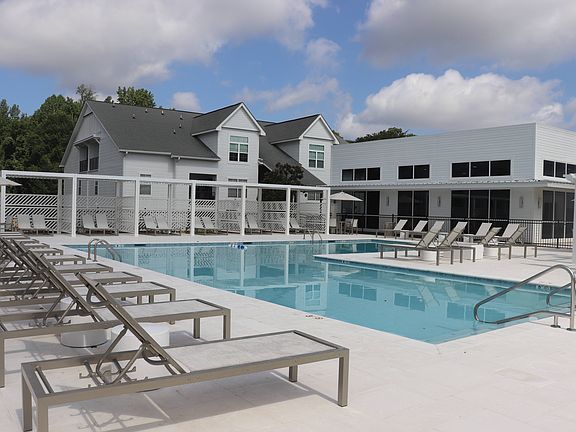 5th image of 1000 Vineyard Dr #1024