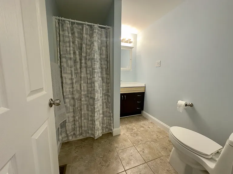 499 Pawling Ave #3 — Photo 3