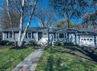 1 Lovell Rd, Lynnfield, MA 01940