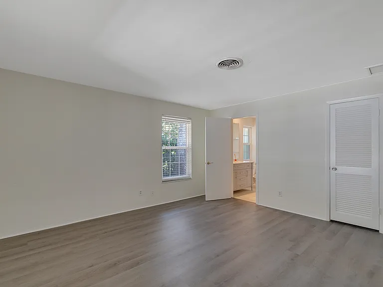 525 Iris Ln — Photo 30