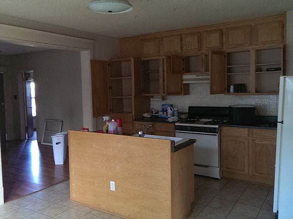 Eat In Kitchen