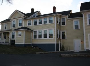 15 Hallock St APT 2, Amherst, MA 01002