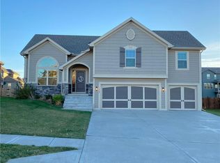 7909 NE 100th St, Kansas City, MO 64157