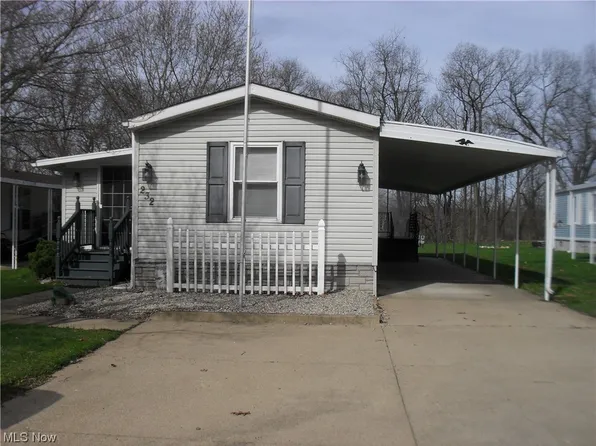 232 C St SW, Navarre, OH 44662