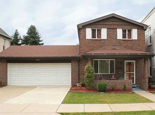 515 Duquesne Ave, Trafford, PA 15085