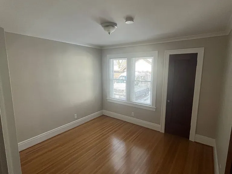 459 N Winton Rd — Photo 31
