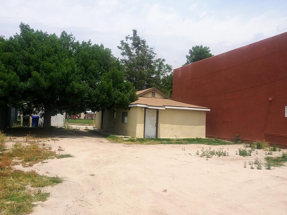 1st image of 25738 9th St