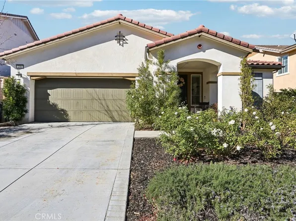 231 White Bark Ln, Simi Valley, CA 93065