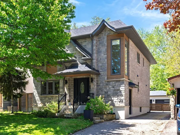 92 Gradwell Dr, Toronto, ON M1M 2N2