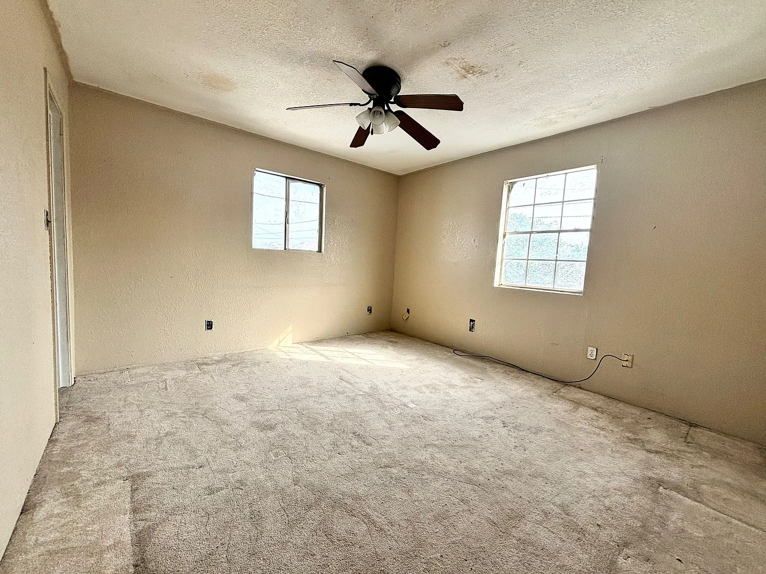 8014 North Lopez Street - 1 — Photo 2