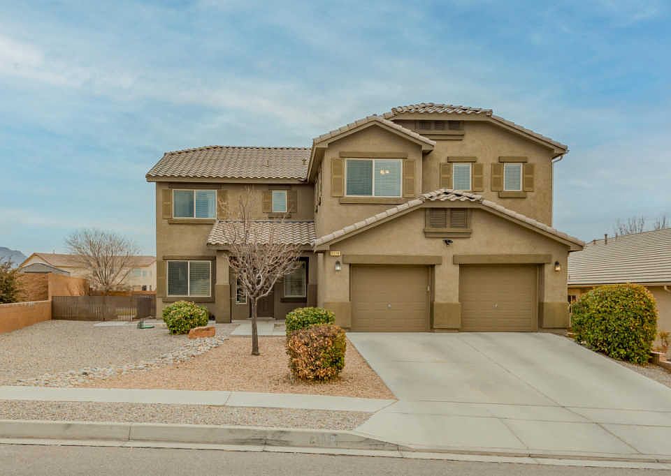 1st image of 2116 Las Brisas Cir SE