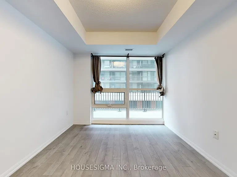 3091 Dufferin St #211 — Photo 13