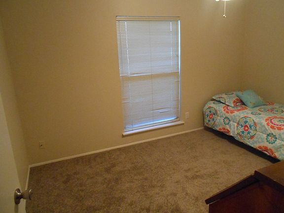 5th image of 3321 Edgecliff Dr