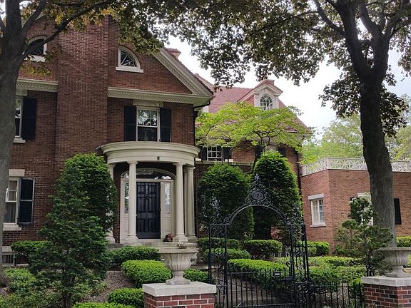 Private Entrance - Oliver Street