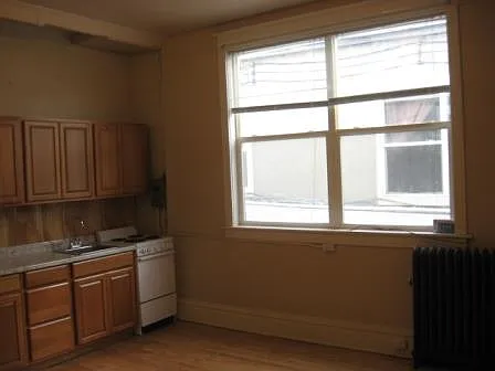 22 W Main St — Photo 4