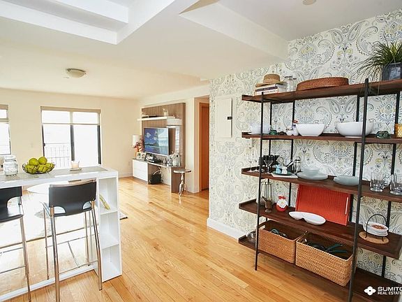 3rd image of 31-35 31st St #602